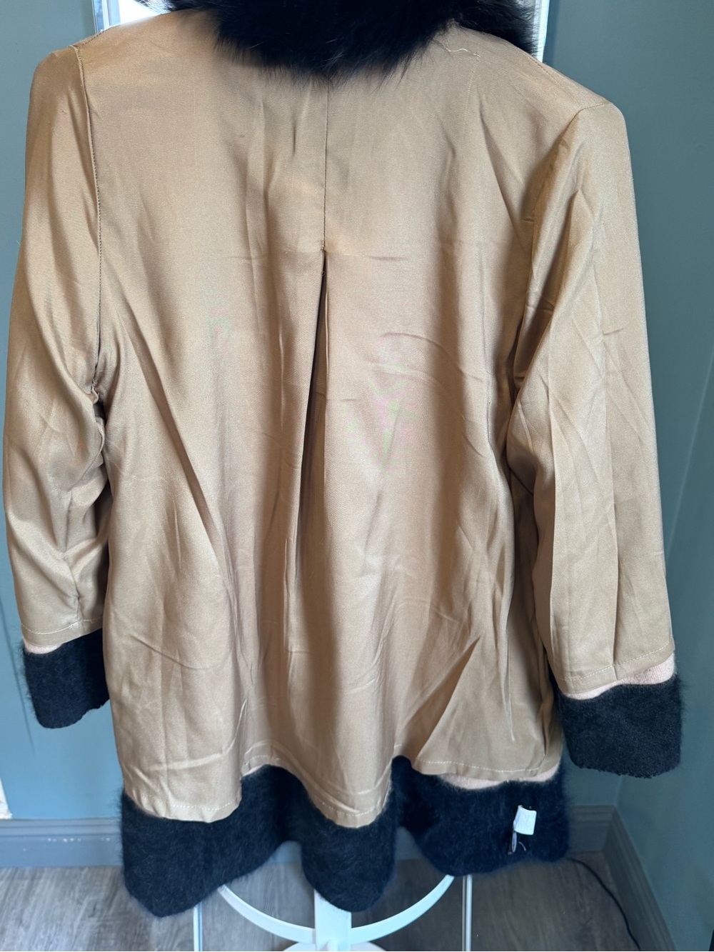 Vintage Real Fox Fur Collar (Detachable)Wool Blend Coat - Picture 6 of 15